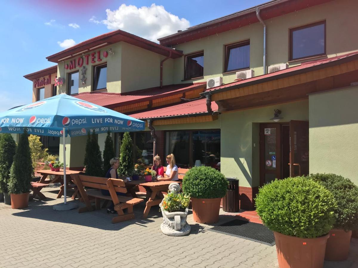 Motel Pintal Гожув-Велькопольски Экстерьер фото